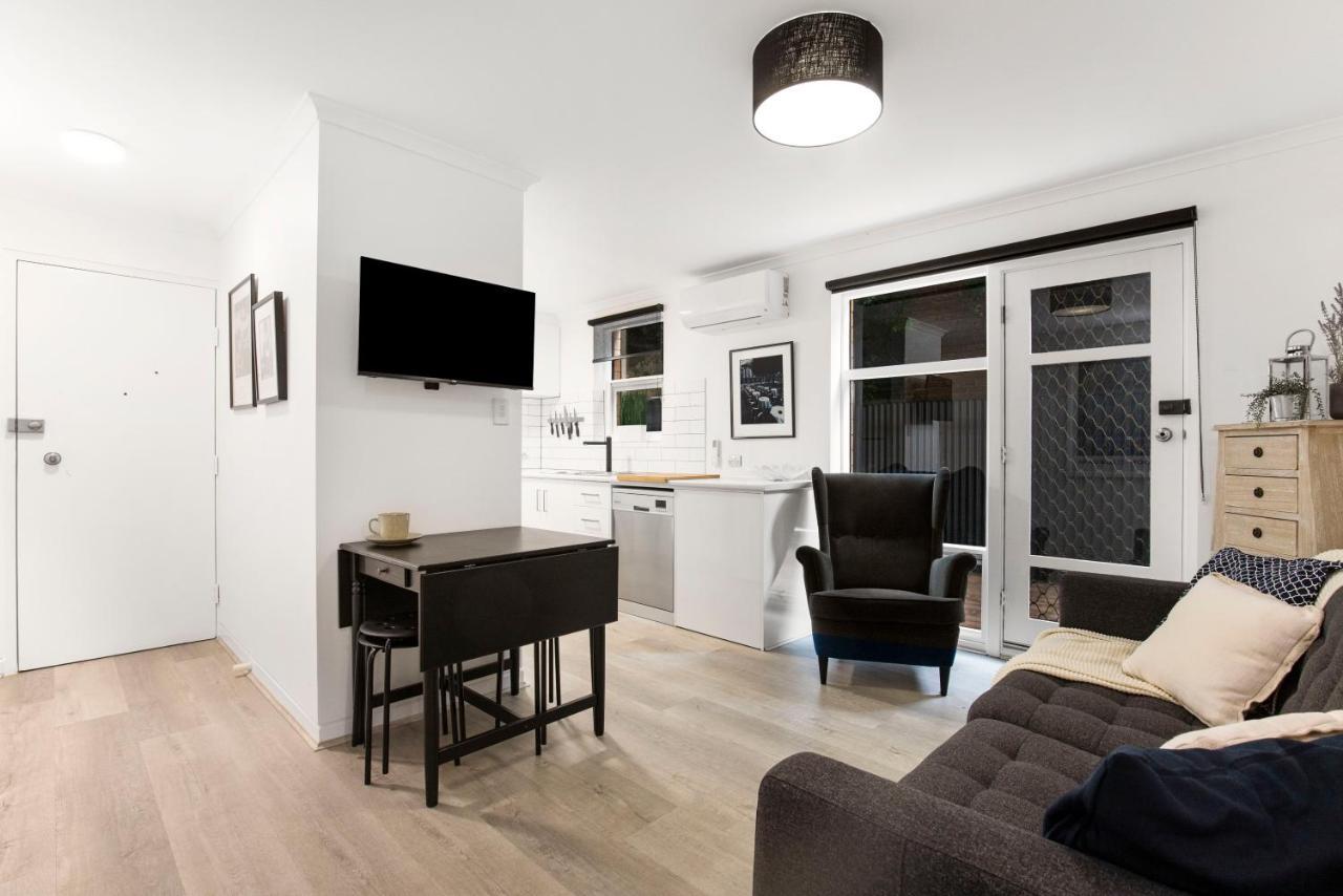 Bayswaterfront Apartments Аделаида Экстерьер фото
