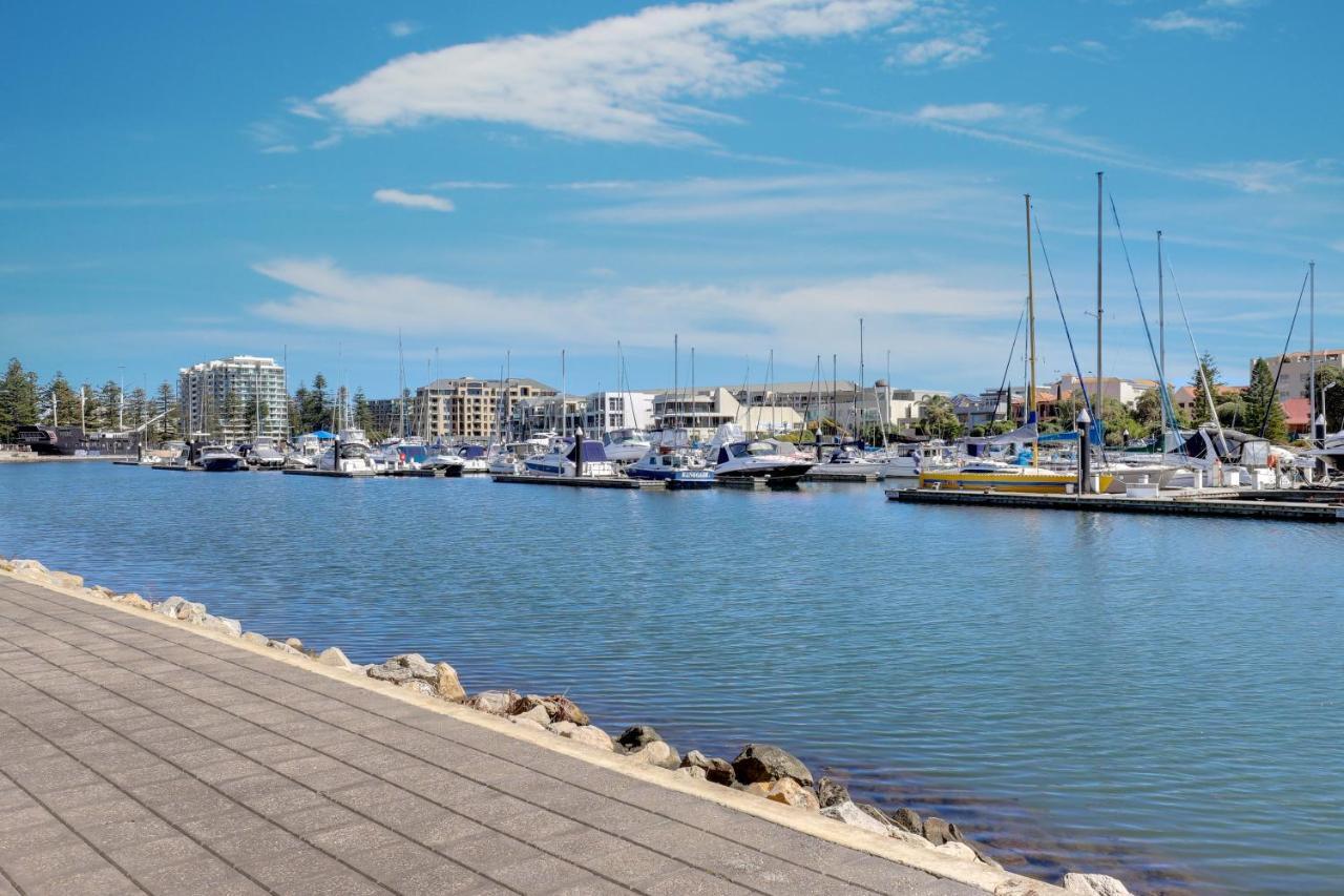 Bayswaterfront Apartments Аделаида Экстерьер фото